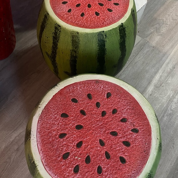 Watermelon stool - Picture 4 of 4
